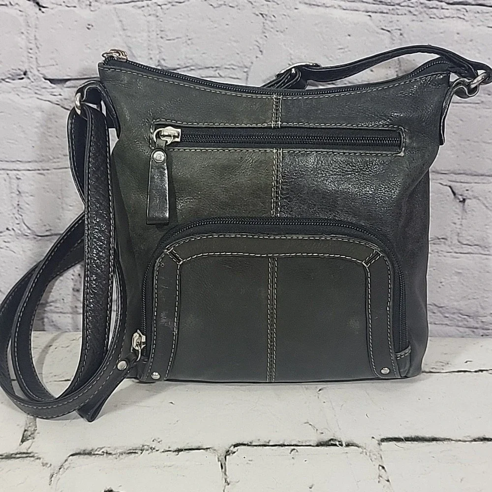 ILI New York Leather Crossbody Purse Gray 2-Tone Buttery Soft‎ Multi-Pocket Bag
